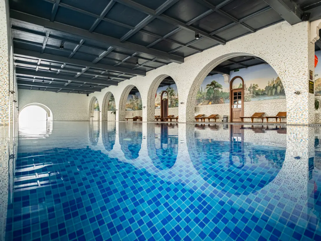 Bể nước nóng kiểu La Mã – Venus Hotel Tam Đảo