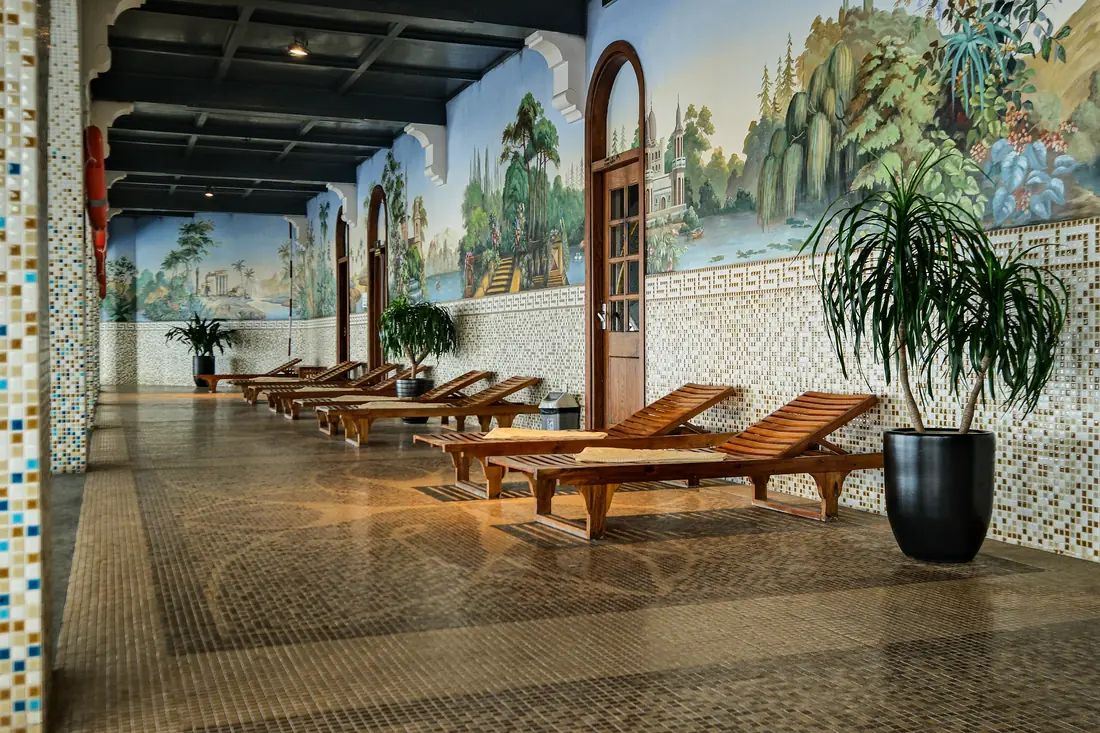 Bể bơi nước nóng bốn mùa – Venus Hotel Tam Đảo
