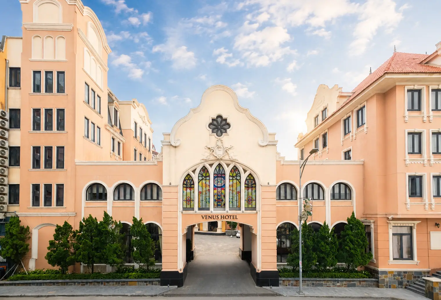 Kiến trúc lâu đài Venus Tam Đảo – Venus Hotel Tam Đảo