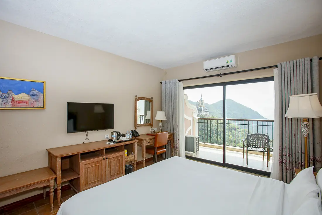 Phòng Deluxe Mountain View – Venus Hotel Tam Đảo