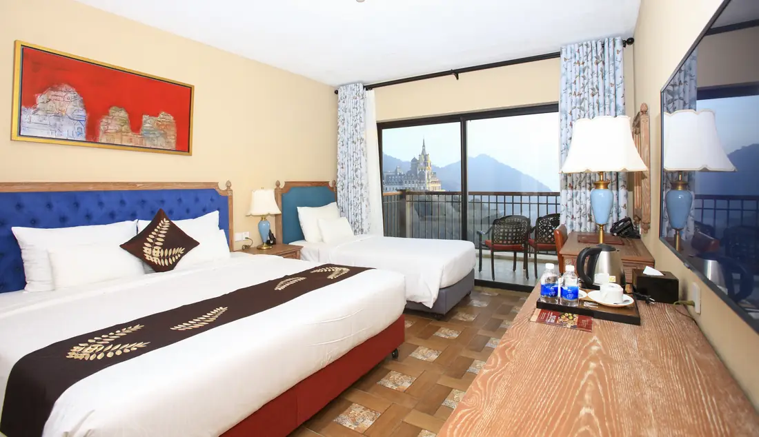 Phòng Deluxe Triple Balcony – Venus Hotel Tam Đảo
